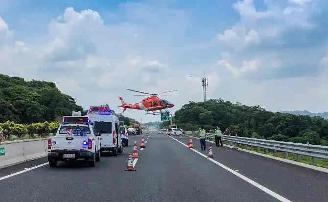 滦南高速公路汽车救援案例